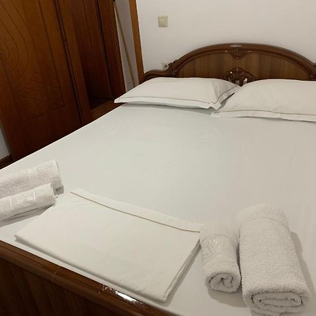 Nomad House-Entire House At Your Disposal,4 Guests Берат Экстерьер фото