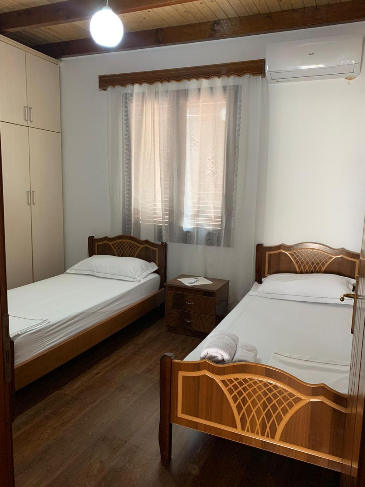 Nomad House-Entire House At Your Disposal,4 Guests Берат Экстерьер фото